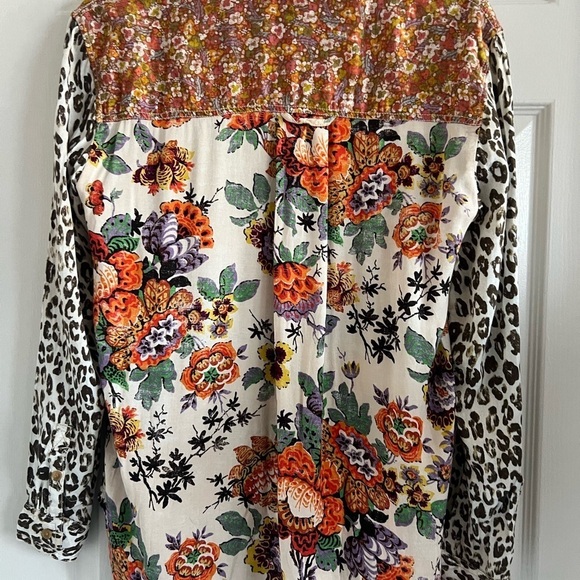 Pilcro Anthropologie Womens Tunic Top Shirt Relaxed Leopard Floral. EUC. Size XS - Picture 11 of 11